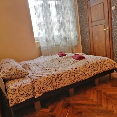 Apple Hostel Lviv Dış mekan fotoğraf