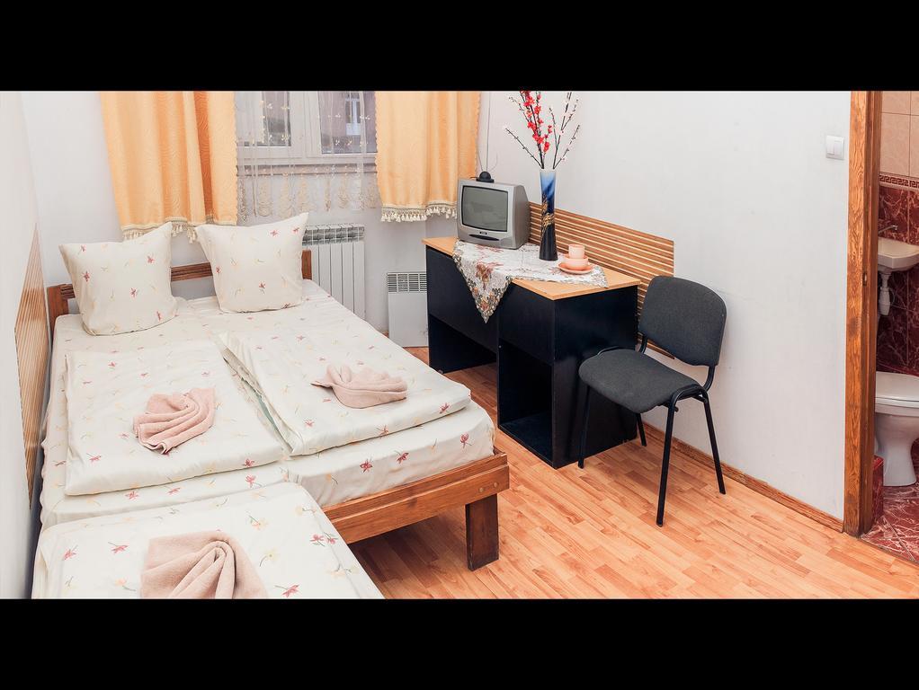 Apple Hostel Lviv Oda fotoğraf