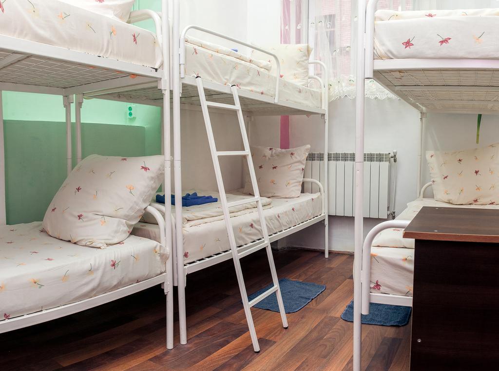 Apple Hostel Lviv Oda fotoğraf