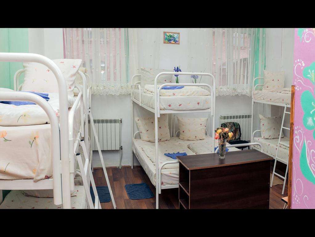 Apple Hostel Lviv Oda fotoğraf