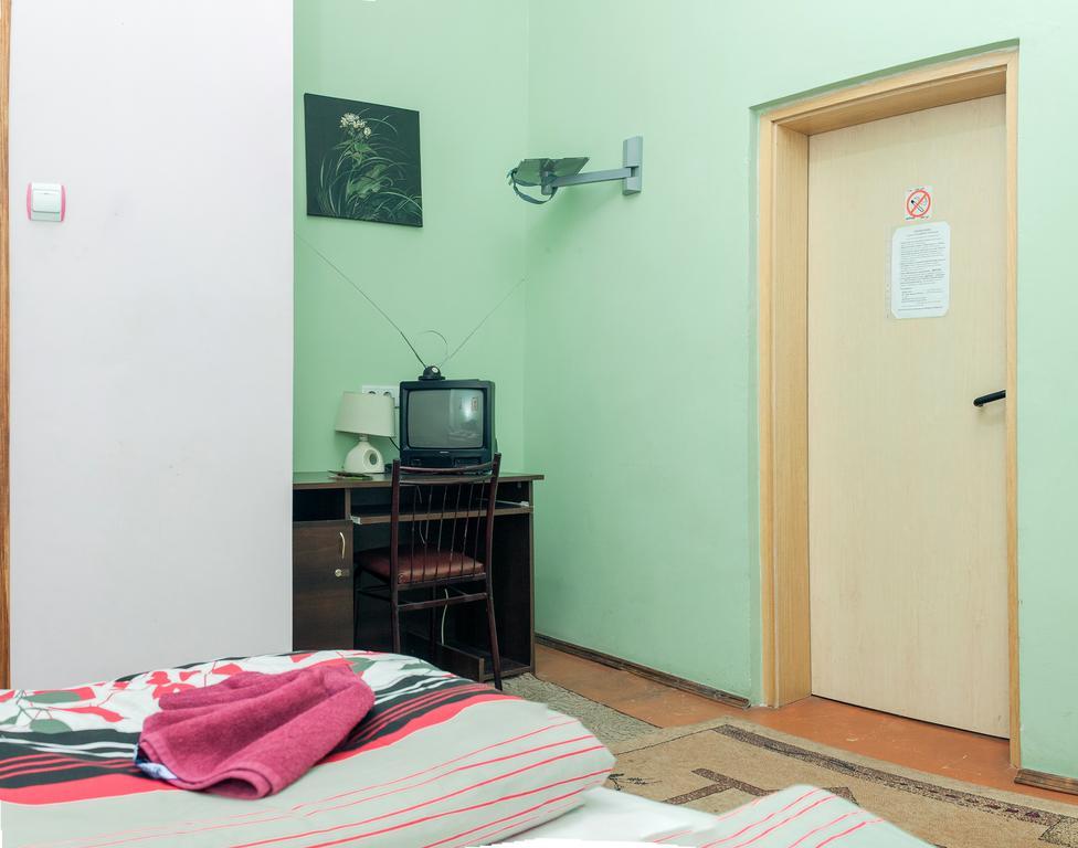 Apple Hostel Lviv Oda fotoğraf