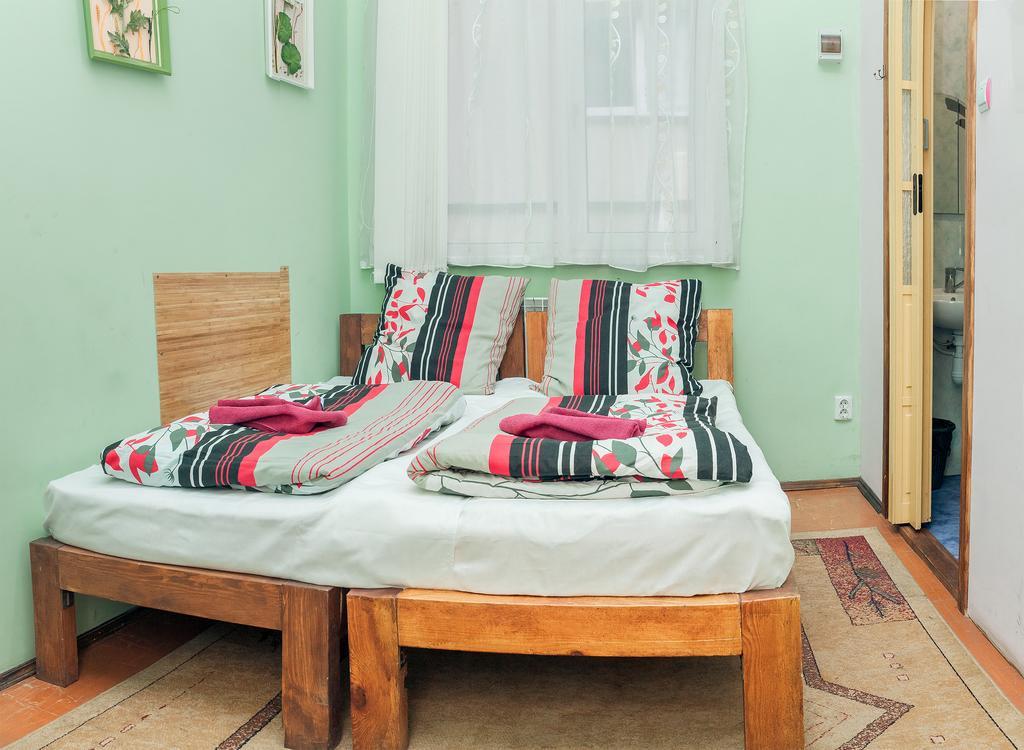 Apple Hostel Lviv Oda fotoğraf