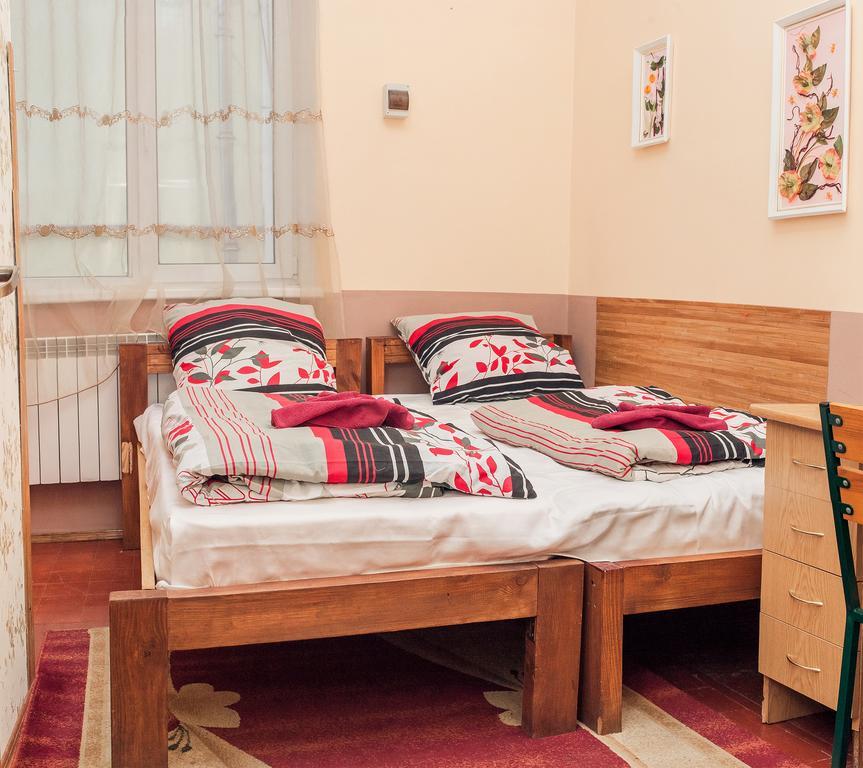 Apple Hostel Lviv Oda fotoğraf
